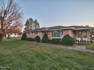 61 Winter St, Pittston, PA 18640
