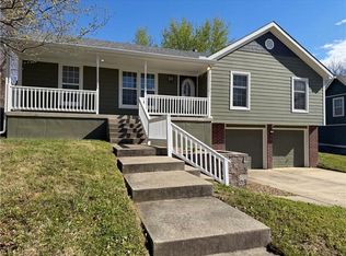 1205 Maple Ln, Pleasant Hill, MO 64080