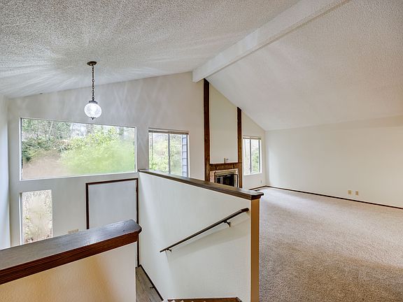 4th image of 4617 Basswood Ct SE
