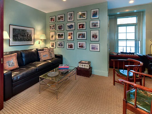 Sold by Sotheby's International Realty | media 22