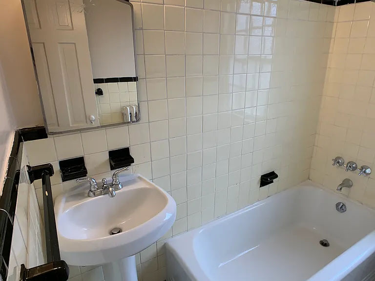 2841 Thornhill Rd — Photo 84