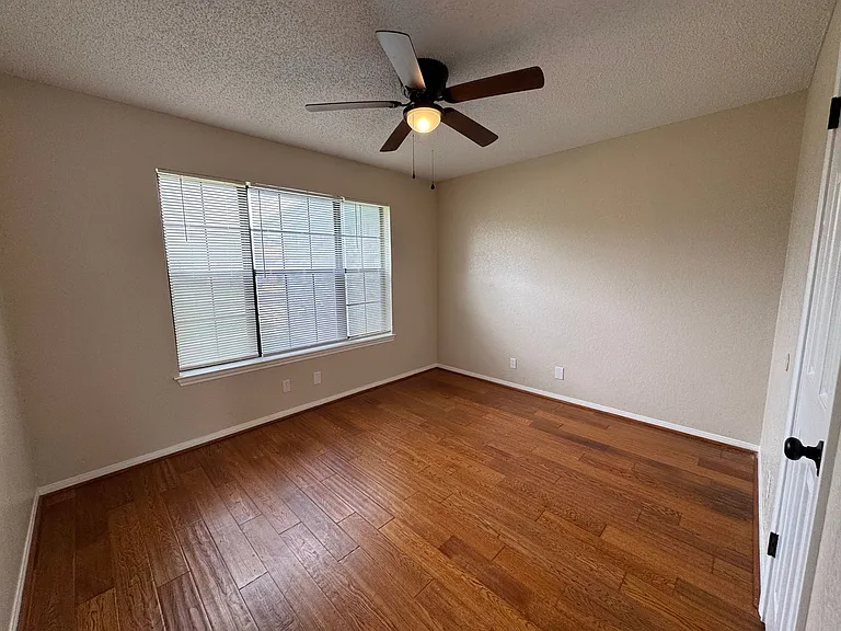 1303 August Dr — Photo 19