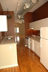 5th image of 4406 N Broadway St