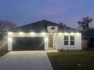 1730 Vilbig Rd, Dallas, TX 75208