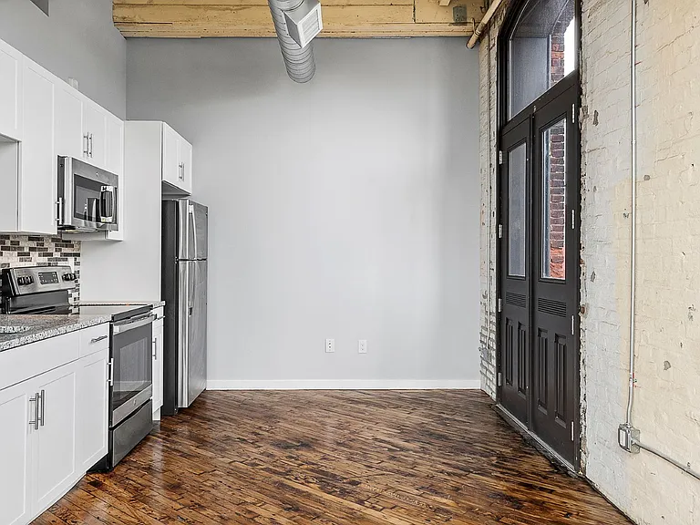 Westmoreland Lofts — Photo 19