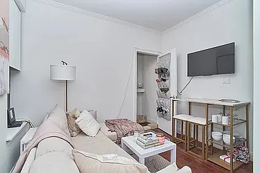 Rented by Living New York