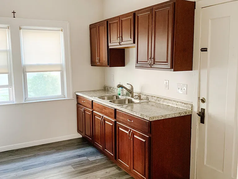 2090 Bunts Rd — Photo 9