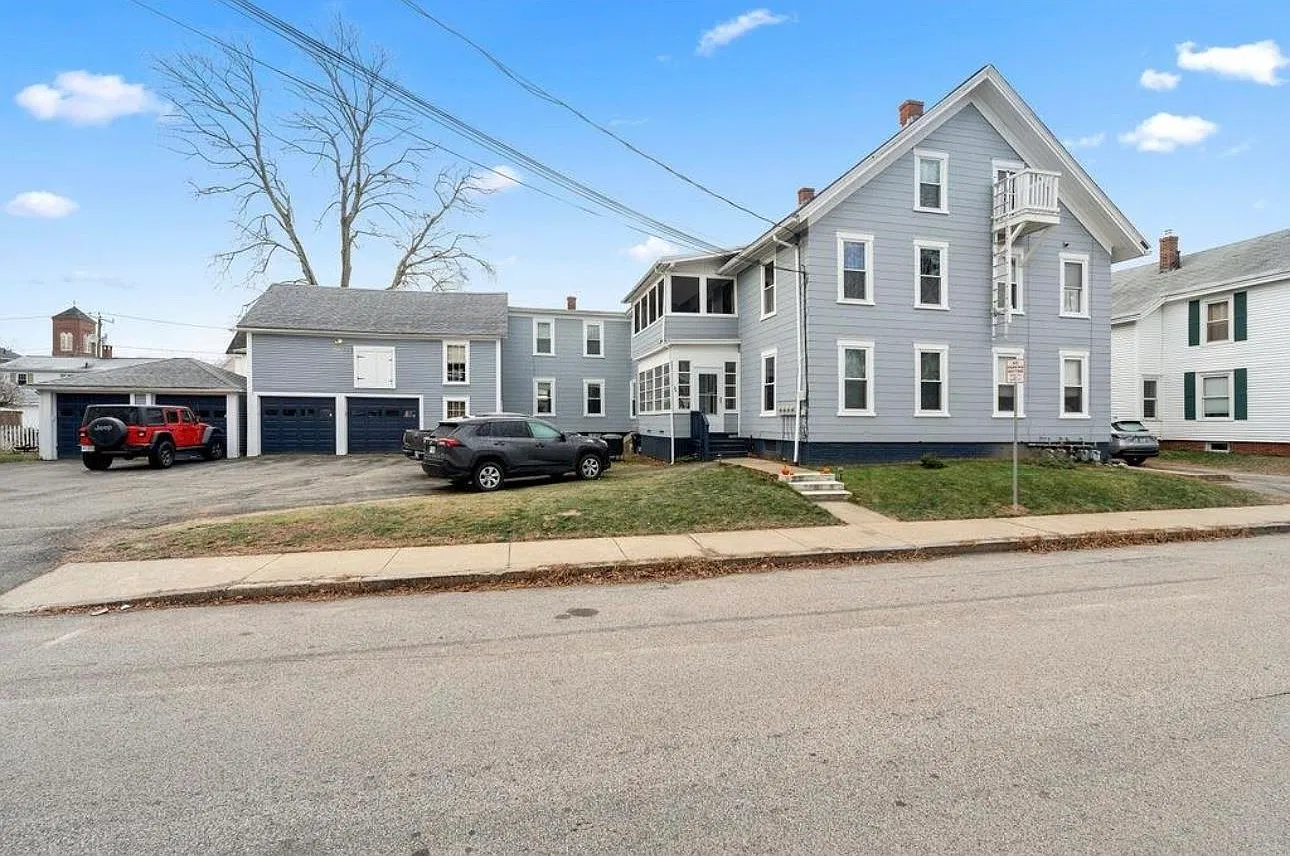 2 bed, 1.0 bath, 800 sqft, $2,195 — Photo 1