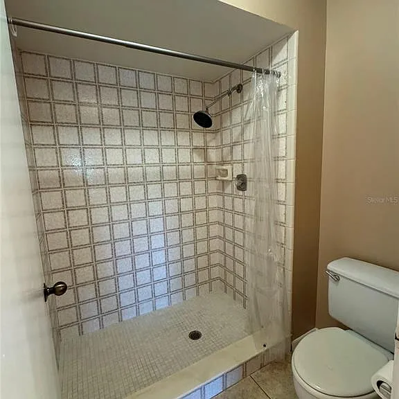 5359 Vineland Rd #2-E — Photo 6