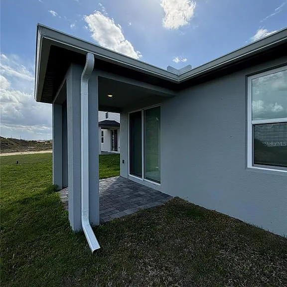 5009 Katrina Dr — Photo 9