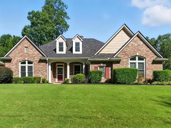 401 Trotters Run, Woodstock, GA 30188