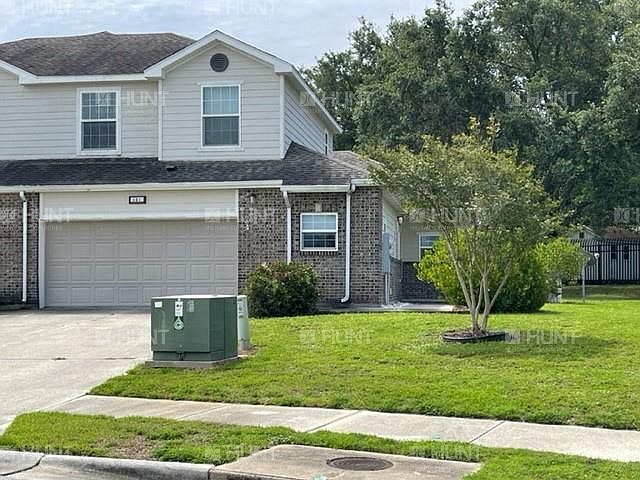 1st image of 121 Vandenberg Dr
