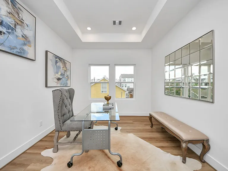505 Middle St — Photo 20