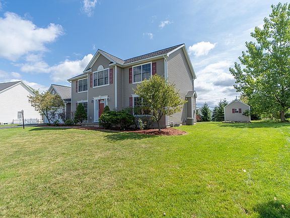 2nd image of 4 Winding Creek Way