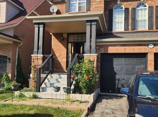 5853 Whitehorn Ave, Mississauga, ON L5V 2W7