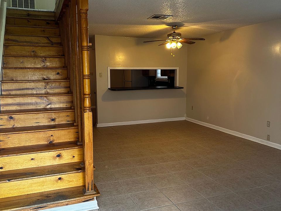 1st image of 10727 Roger Dr