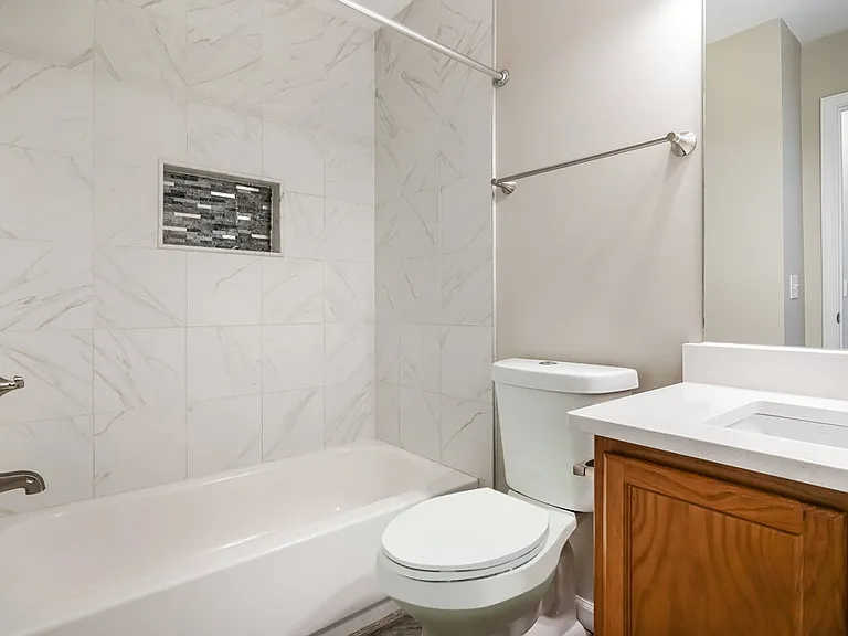 1312 S Hampton Ct — Photo 18
