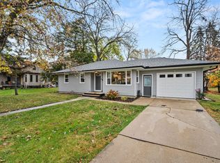 1605 Lincoln Ave, Mendota, IL 61342