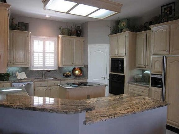 5th image of 4552 Lancelot Dr