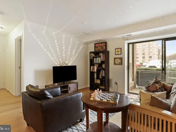 1931 N Cleveland St APT 111, Arlington, VA 22201