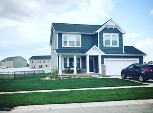 3629 Amber Oaks Dr, Howell, MI 48855