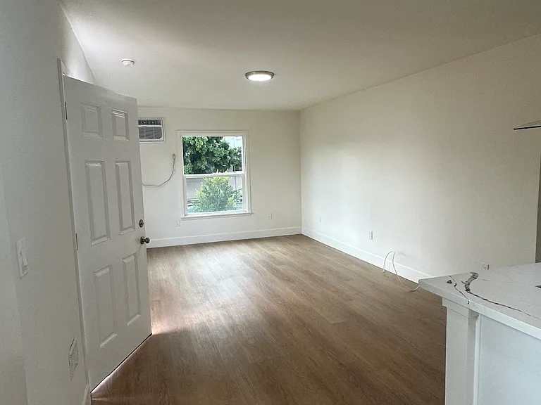 1300 Armacost Ave #1 — Photo 3