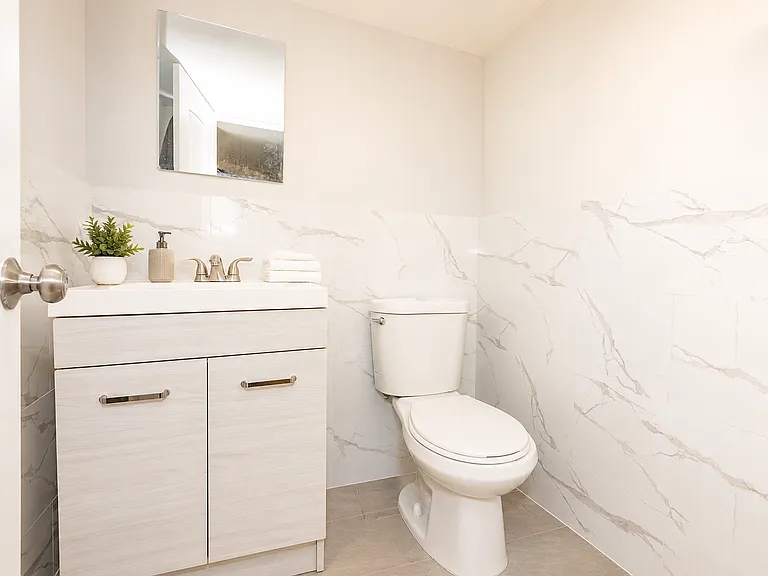 616 Kosciuszko St #1A — Photo 10