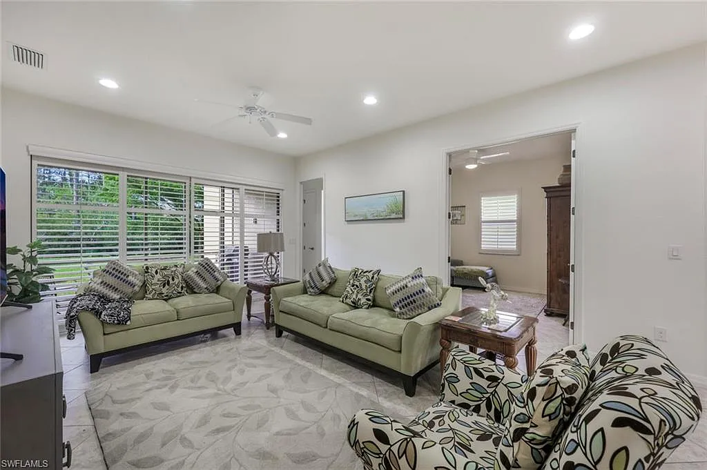 3 bed, 3.0 bath, 1875 sqft, $7,250 — Photo 3