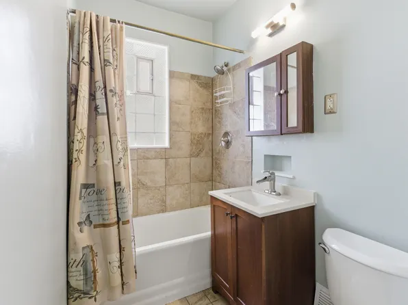 2330 N Hubbard St #1, Milwaukee, WI 53212