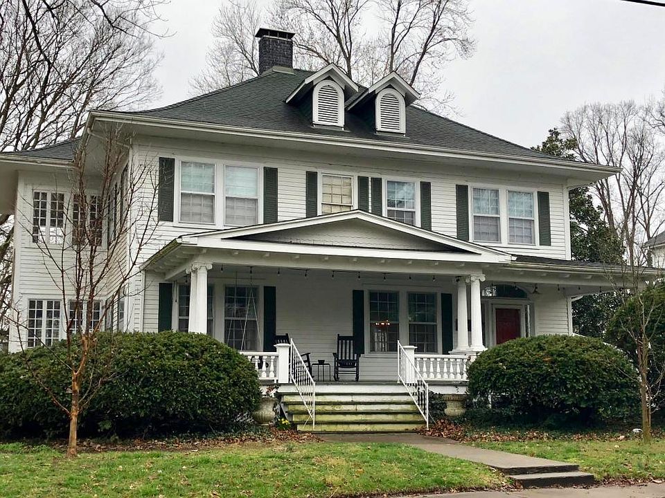 2027 Division St, Murphysboro, IL 62966 Zillow