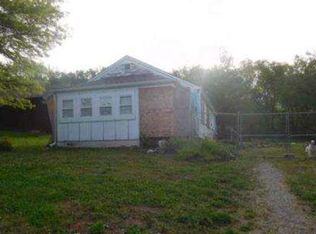 1103 S Jones Rd, Independence, MO 64056