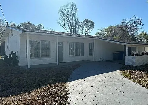 1619 Chatsworth St Photo 1
