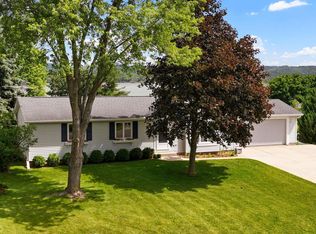 8338 Jade Dr, Lodi, WI 53555