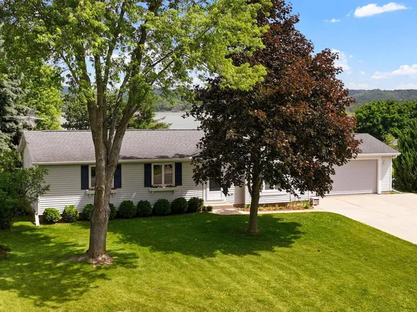 8338 Jade Drive, Lodi, WI 53555