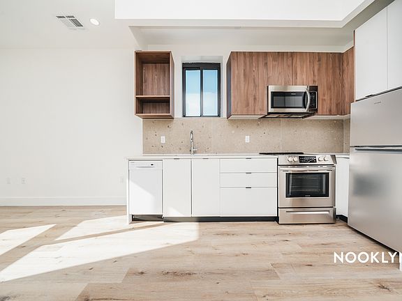 3rd image of 570 Nostrand Ave #6G