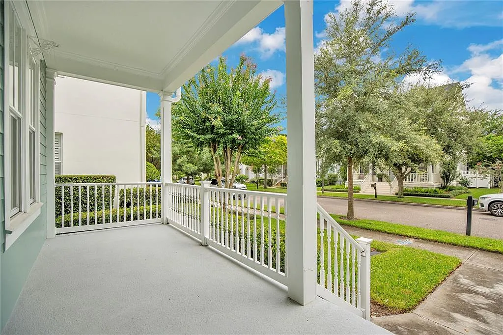 3 bed, 2.0 bath, 1800 sqft, $5,000 — Photo 3