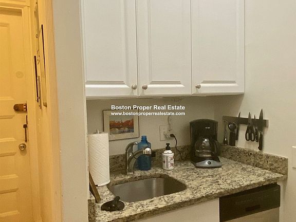 172 Commonwealth Ave. #7 Boston - Back Bay Unit Photo 3