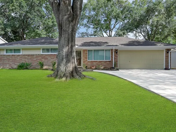 5623 Cerritos Dr, Houston, TX 77035