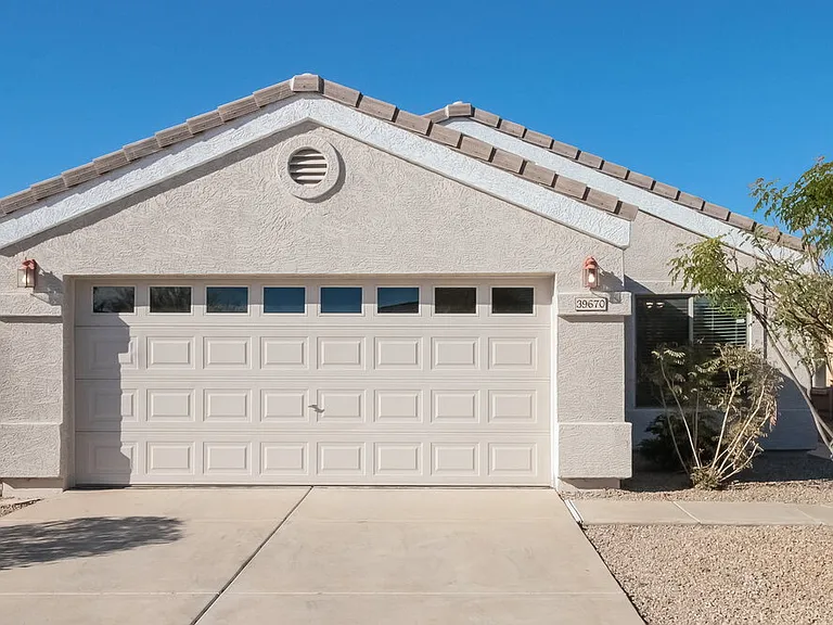 39670 N Kristy Ln — Photo 1