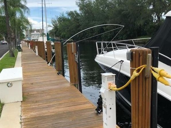 6439 Bay Club Dr APT 1