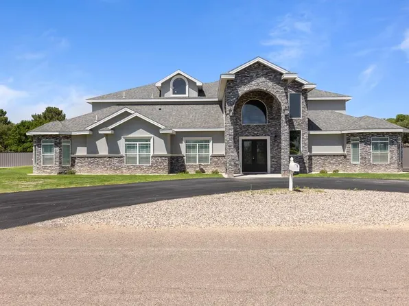 2344 E Oaklawn Dr, Kermit, TX 79745