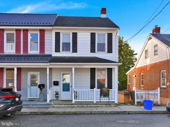 243 Chestnut St, Wrightsville, PA 17368