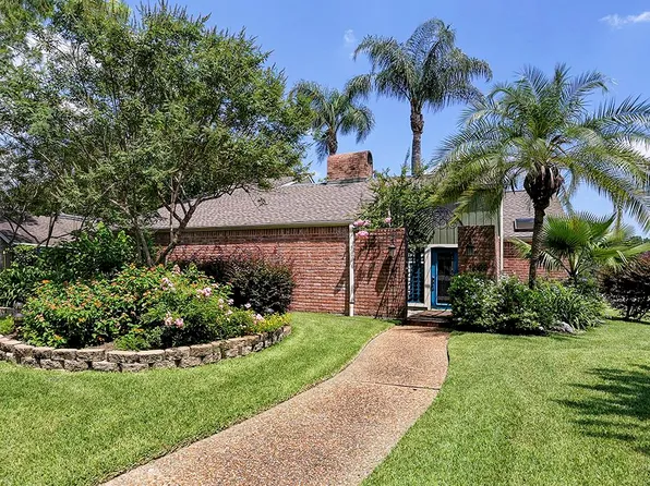 12102 Sugar Springs Dr, Houston, TX 77077