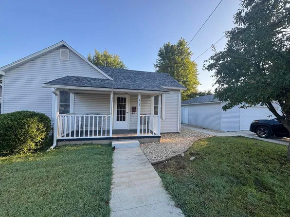 415 Pennsylvania Ave, Westville, IL 61883