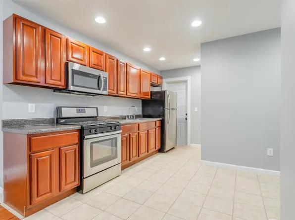 396 Union Street image 1 of 21