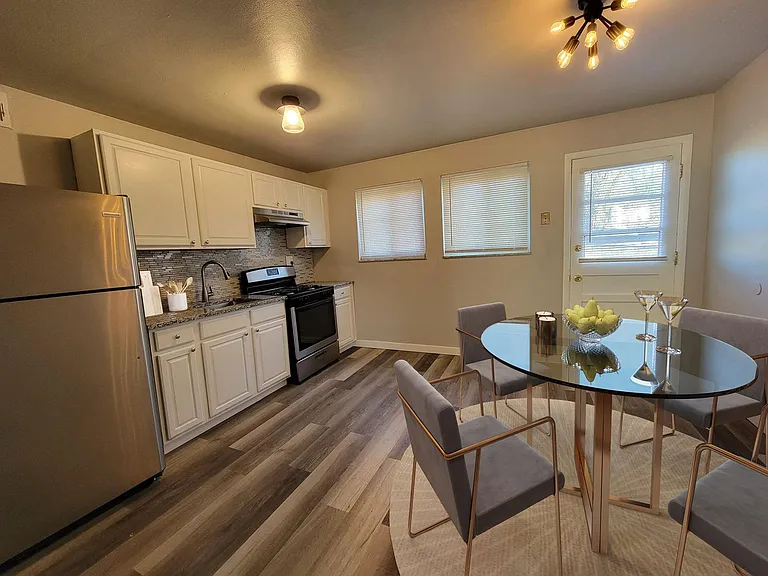 Home Heights Apartments — Photo 22