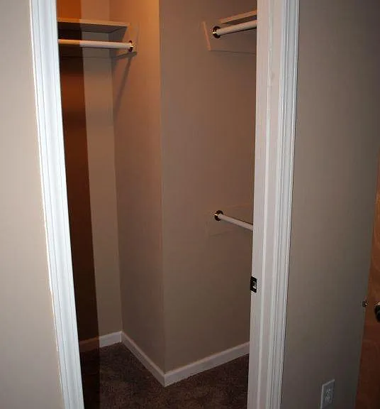 1519 Holiday Pl — Photo 7