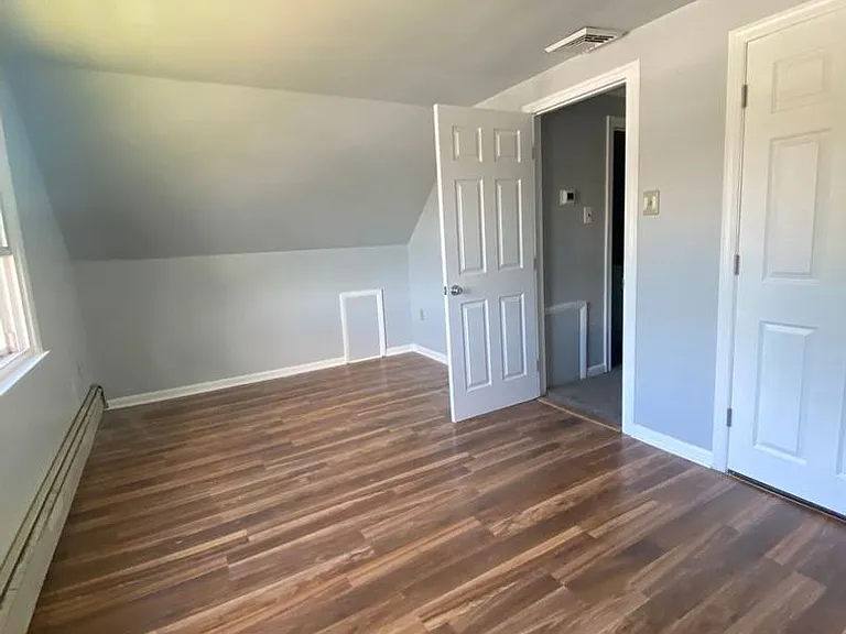 51 Peacock Ln — Photo 16