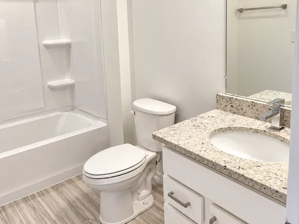 25560 Tolstoy Trl, Novi, MI