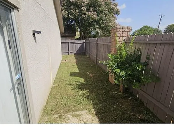 10641 Starcrest Dr, San Antonio, TX 78217